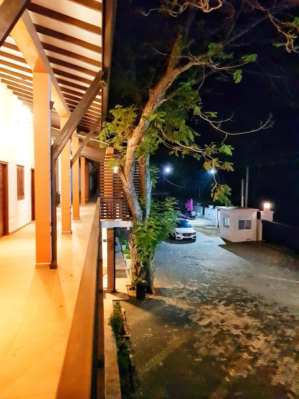Livinya Holiday Resort Kataragama Ngoại thất bức ảnh