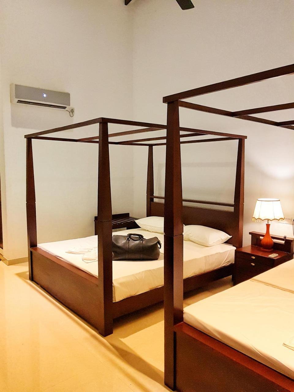 Livinya Holiday Resort Kataragama Ngoại thất bức ảnh