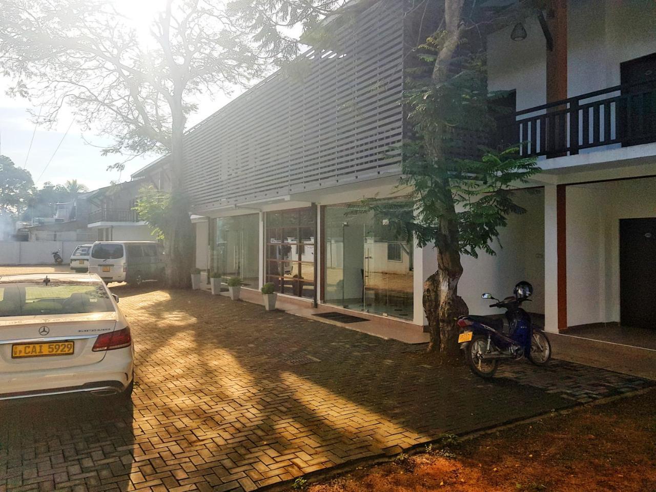 Livinya Holiday Resort Kataragama Ngoại thất bức ảnh