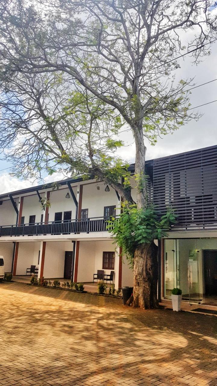 Livinya Holiday Resort Kataragama Ngoại thất bức ảnh